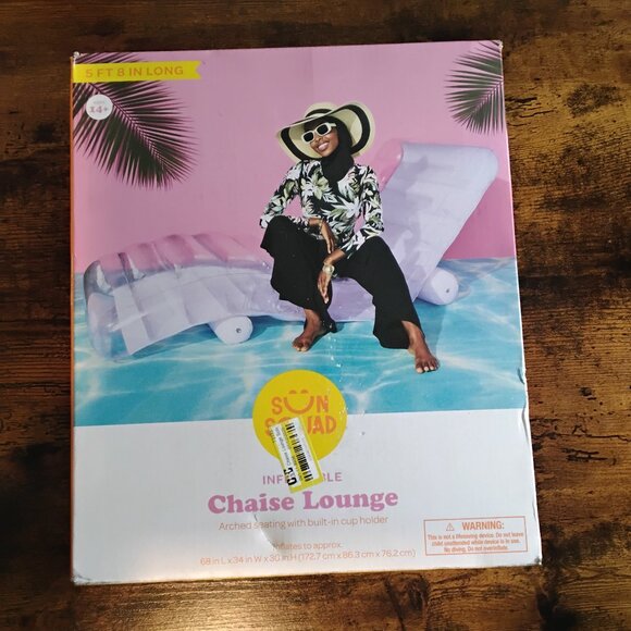 Assorted Pool Floats - Picture 1 of 11